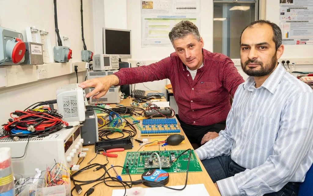 neuronas chips de silicio tecnología